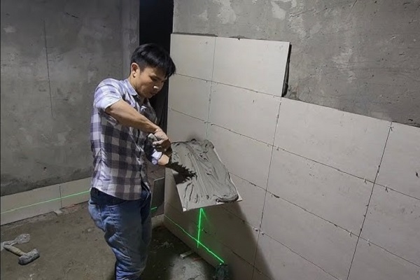Kỹ thuật ốp gạch tường chuẩn, đảm bảo độ bền đẹp và thẩm mỹ cao nhất